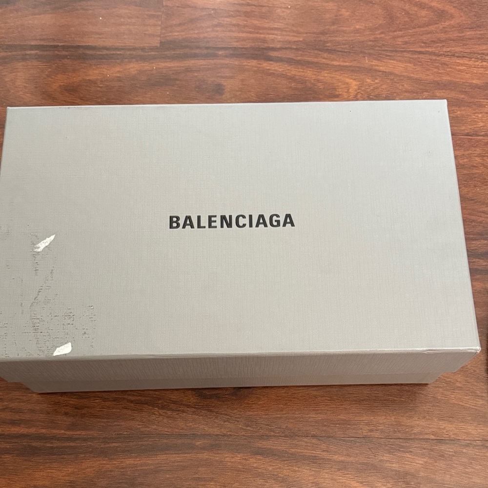 Balenciaga Plaid Knife Mules - Picture 4 of 5
